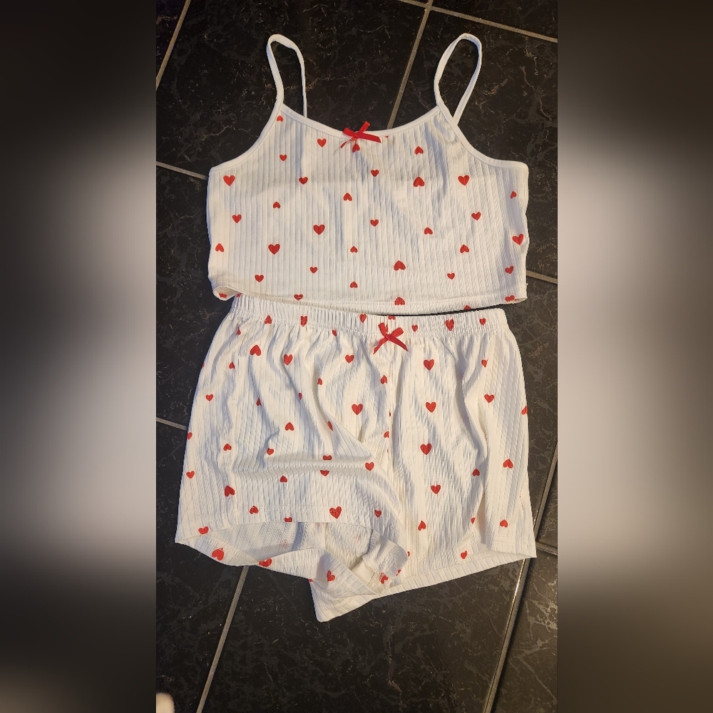 🍉SHEIN White and Red Heart Print Pajama Set
